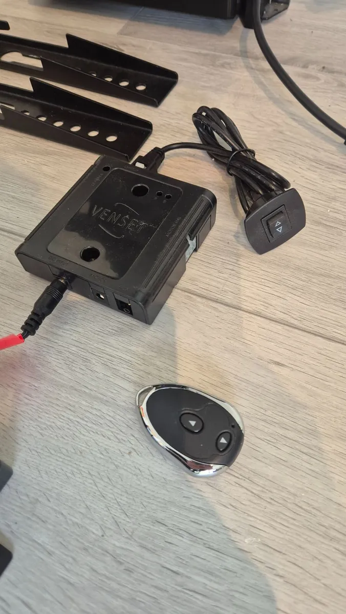 Electric TV Riser - Image 4
