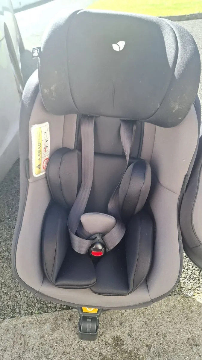 2 Joie 360 swivel Car seats - Image 1