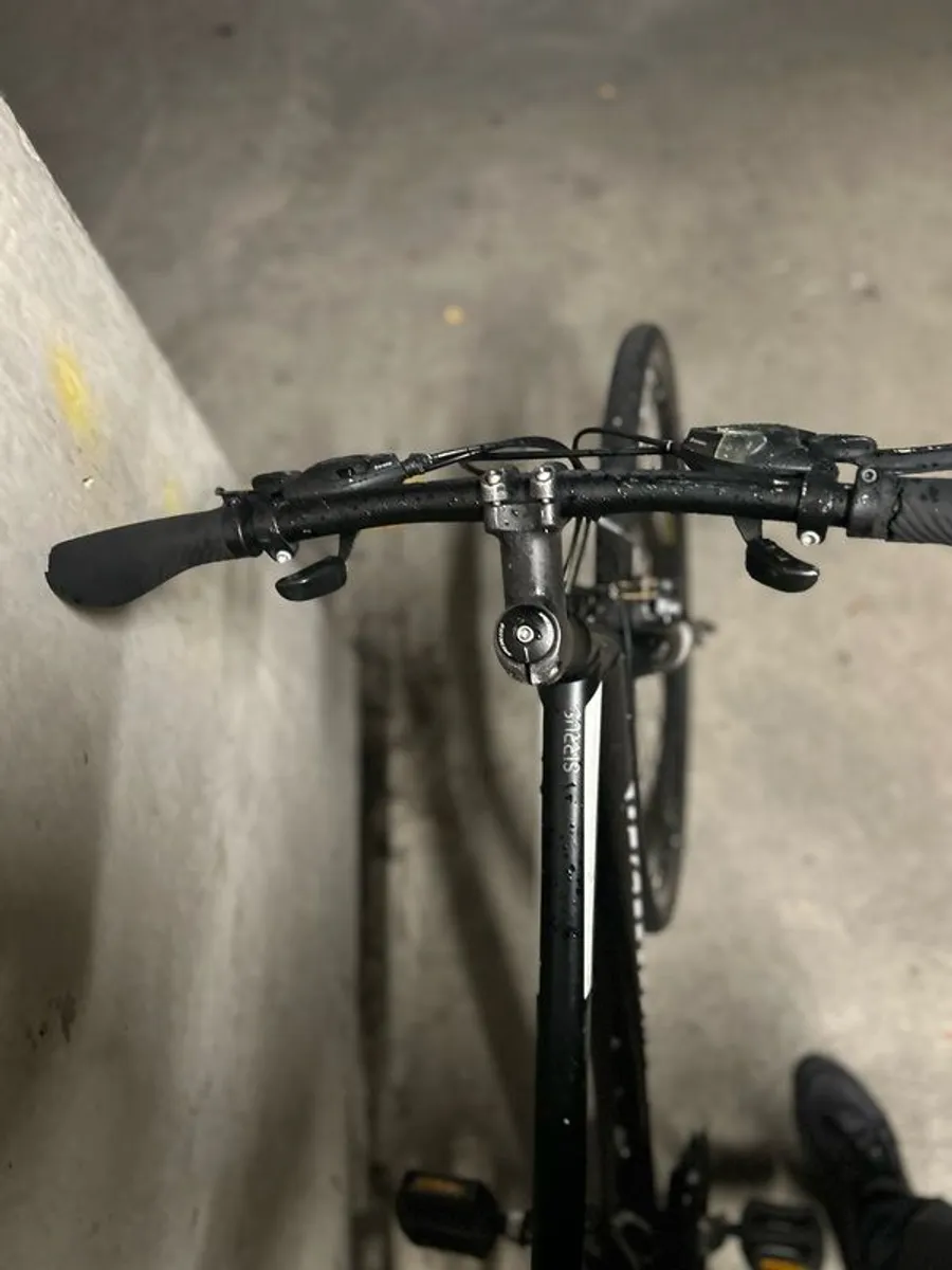 Specialized sirrus Road bike - Image 3