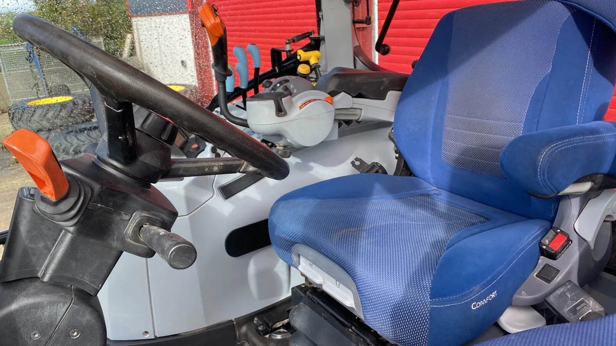 New Holland T7.210 RC 2023 - Image 2