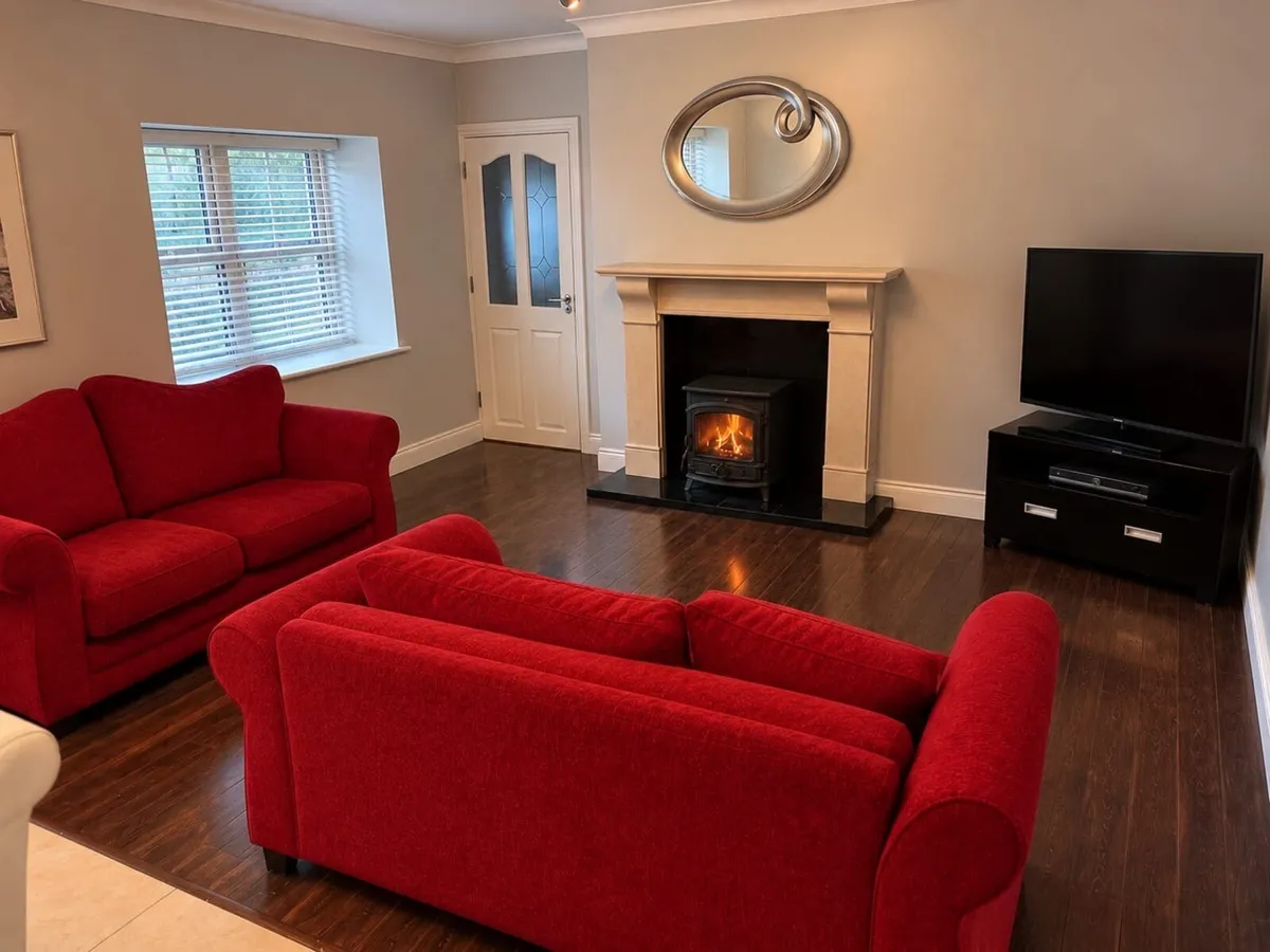 3 Bed Cottage - Image 2