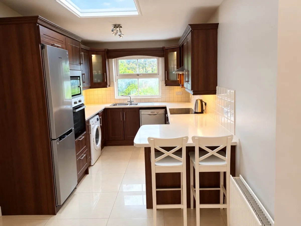3 Bed Cottage - Image 4