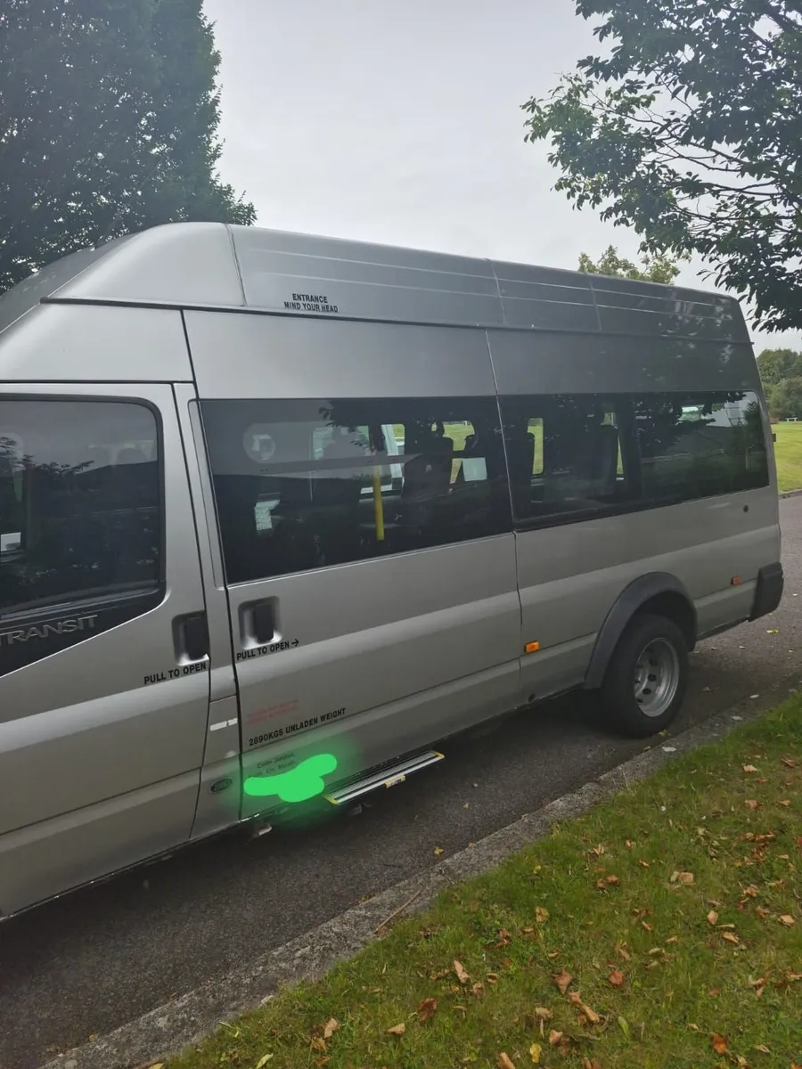Ford Transit Minibus - Image 4
