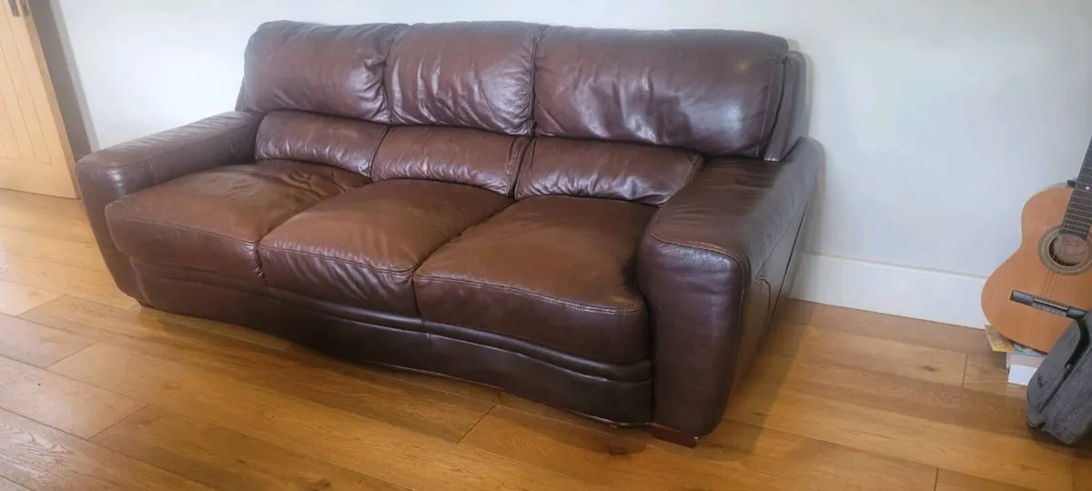Leather sofa - Image 4