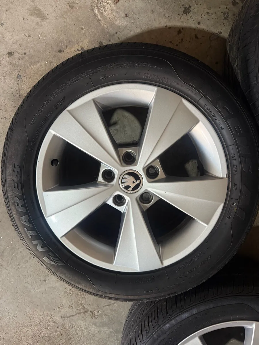 Skoda set of wheels for sale - Image 3