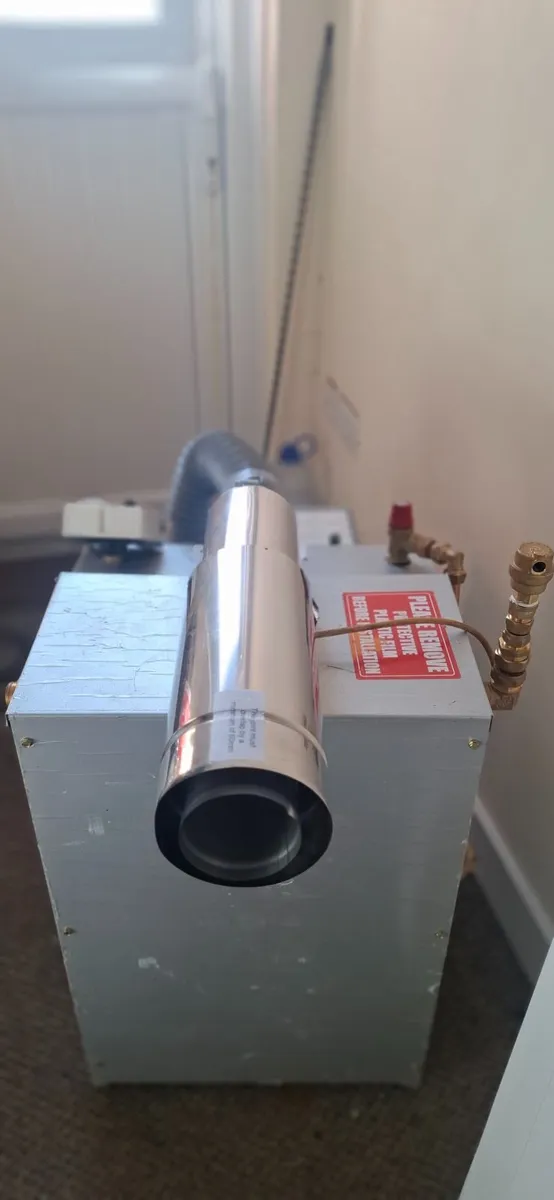 Oil boiler - Image 4