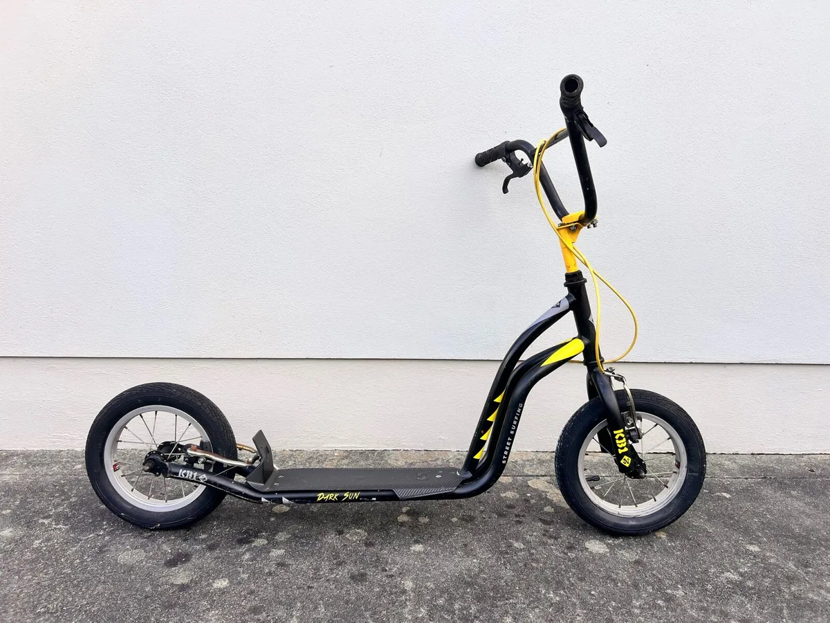 Street Surfing Scooter - Image 1