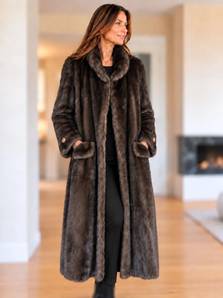 Norwich Fur Co. –  Genuine Mink Fur Coat - Image 1