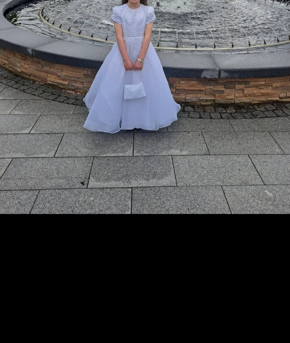 Communion dress - Image 3