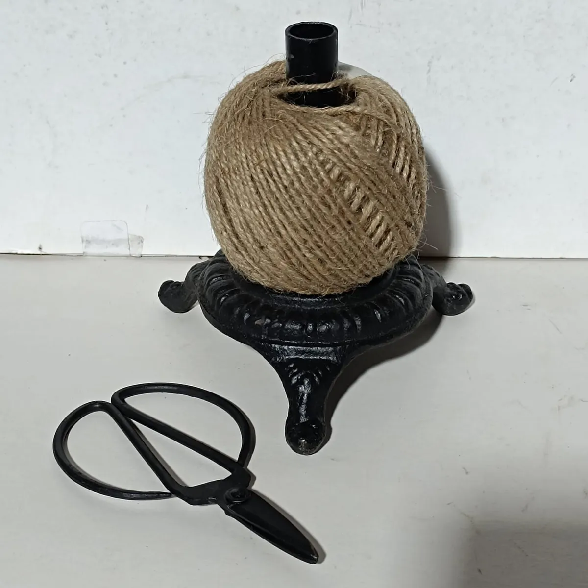Cast Iron Twine Holder with Vintage Style Scissors - Image 4