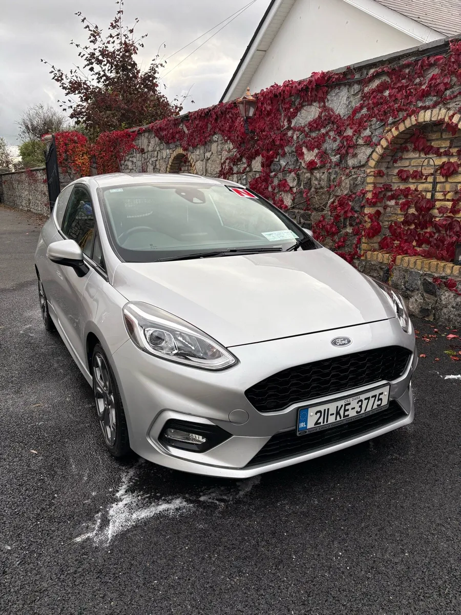 2021 Ford Fiesta Van - Image 1