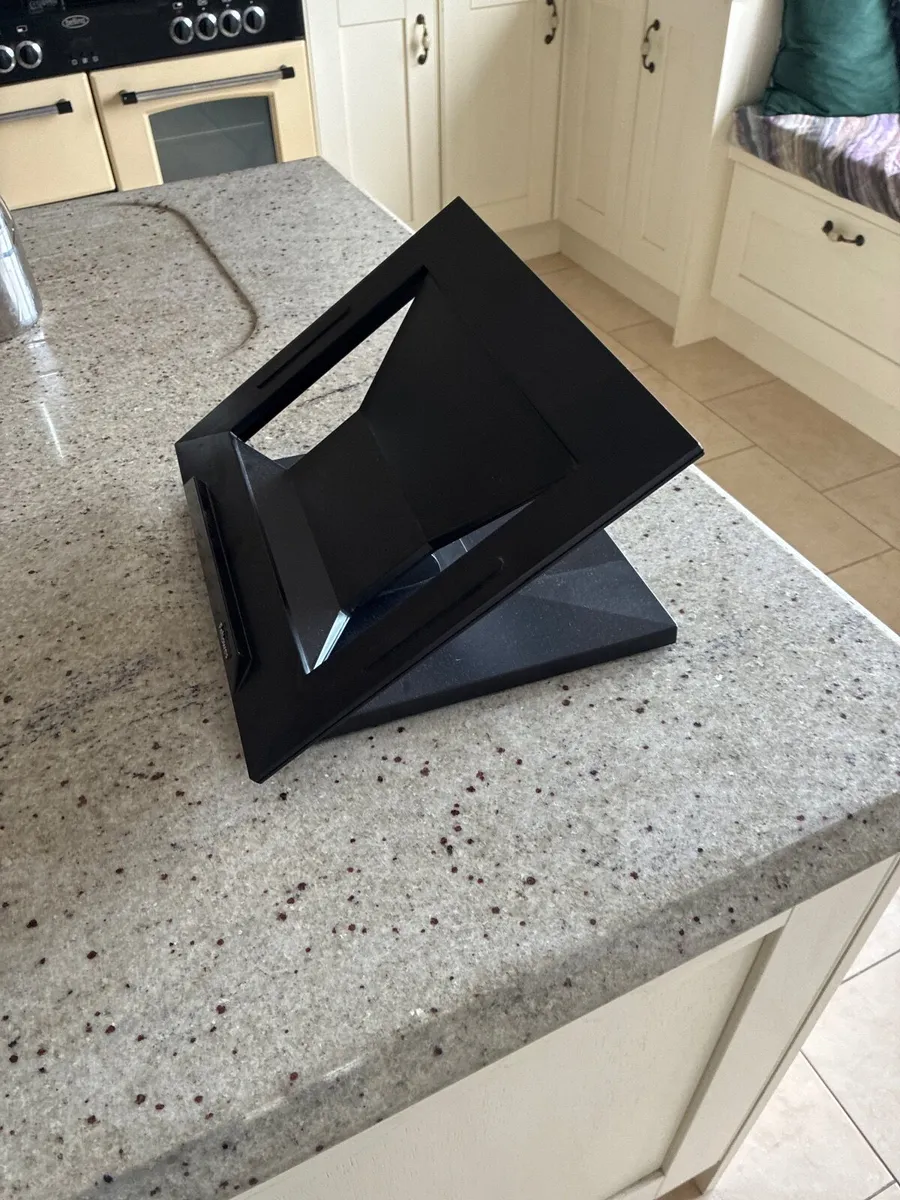 Laptop riser - Image 2