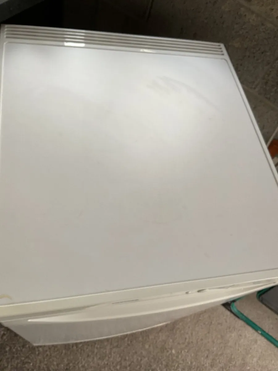 Under counter Freezer - Image 2