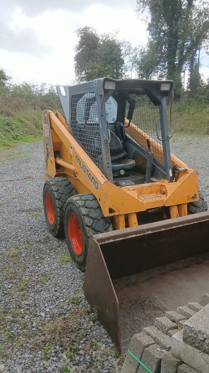 Bobcat Mustang 2006 - Image 4