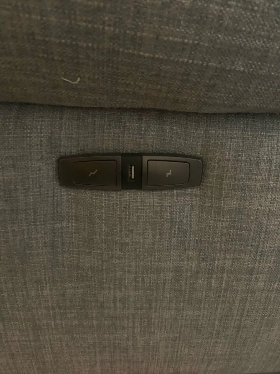 Grey corner suite - Image 4