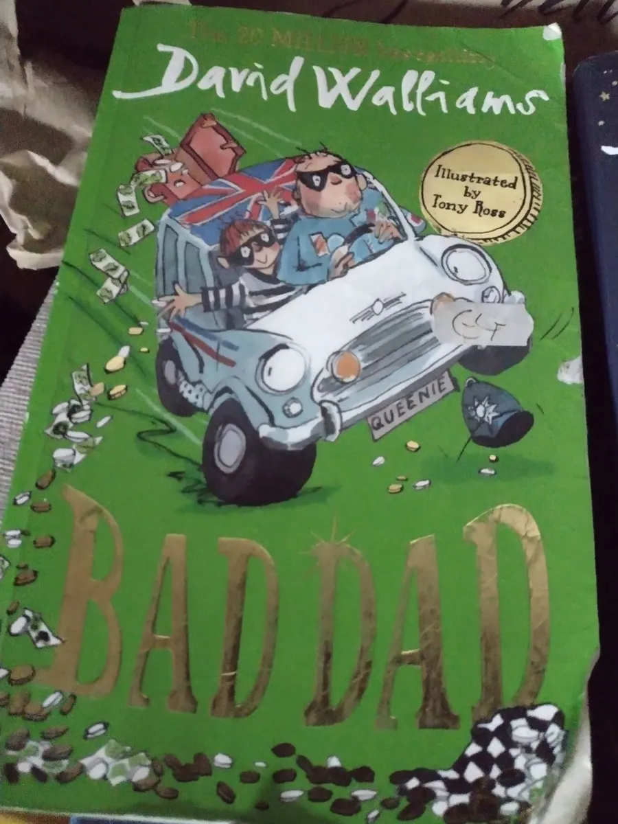 Books - Image 3