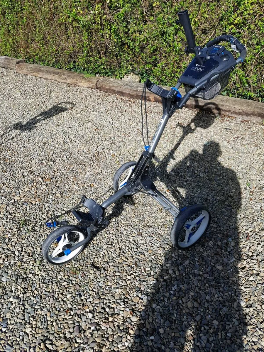 Golf Trollys x 2 - Image 2