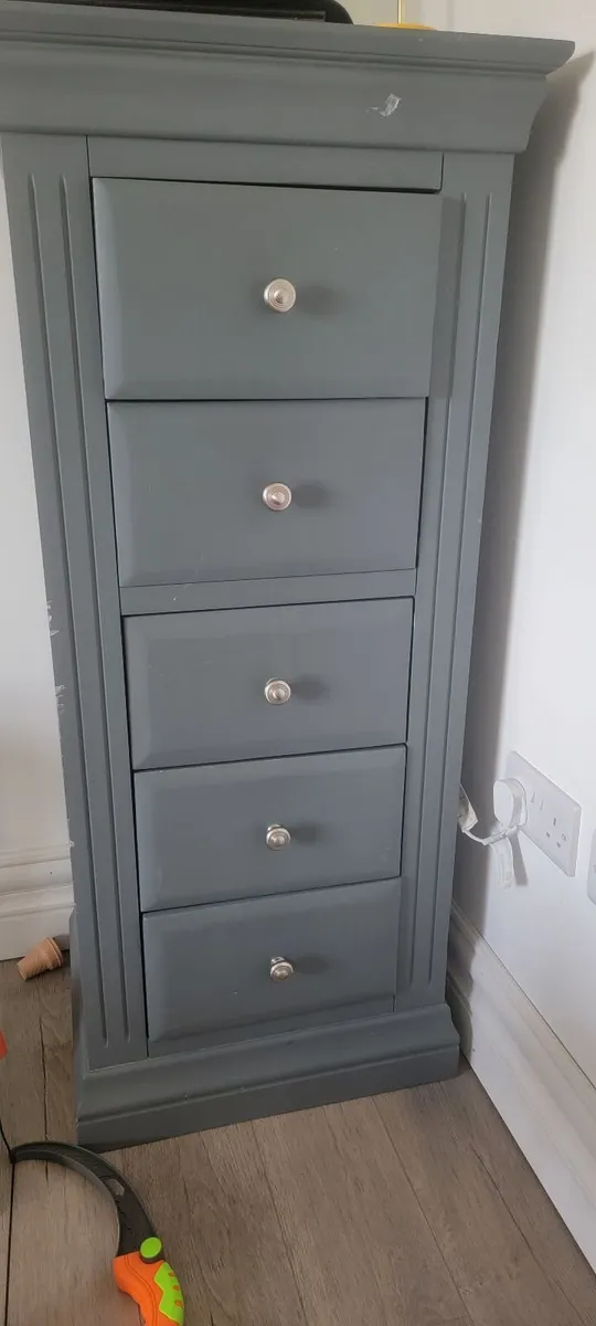 Bedroom furniture - Image 4