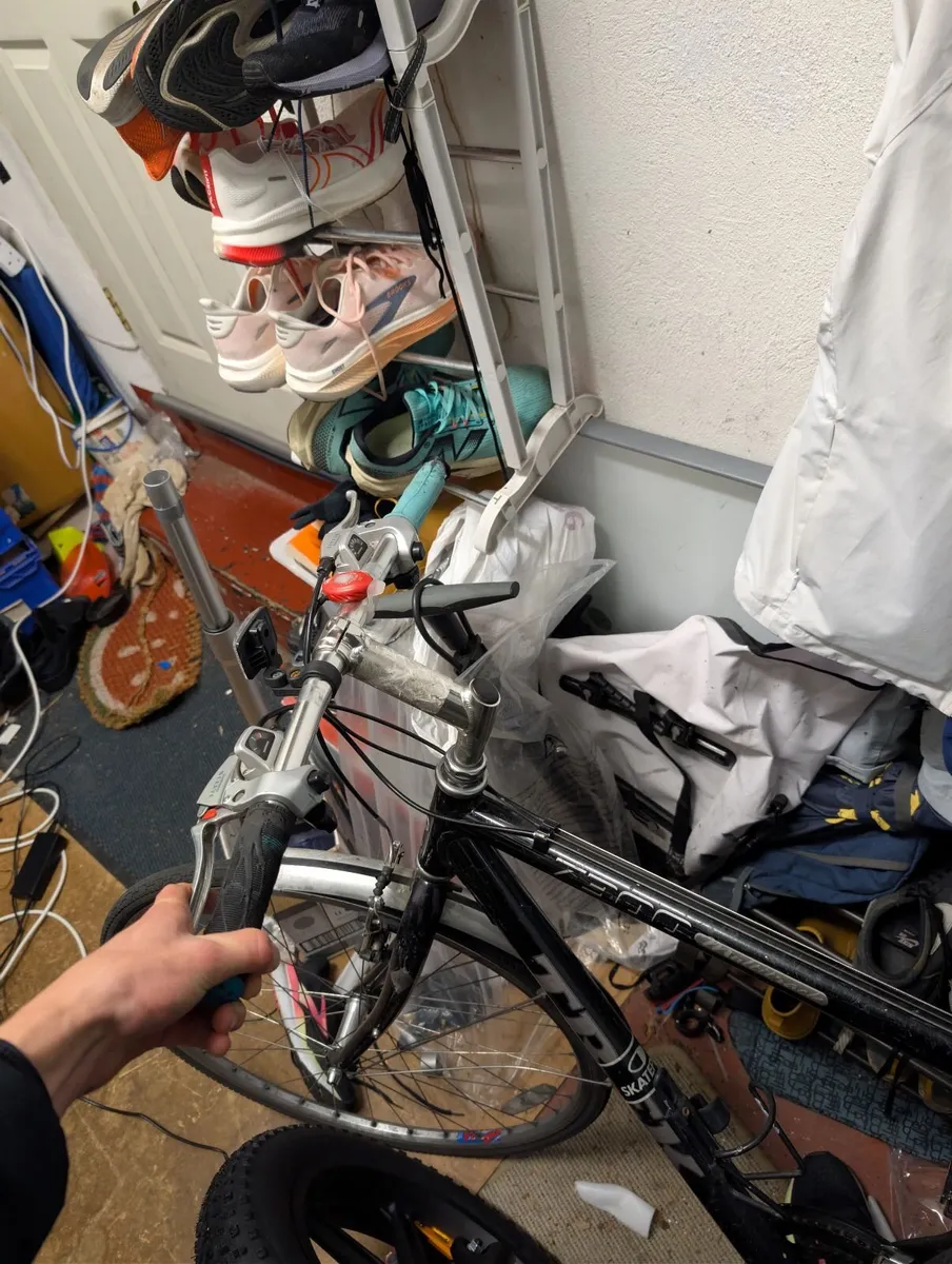 Old pedal bike - Image 2