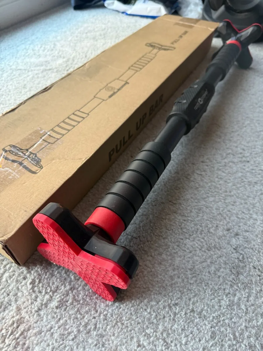 RPM Power Adjustable Door Pull Up Bar (65 - 90cm) - Image 1