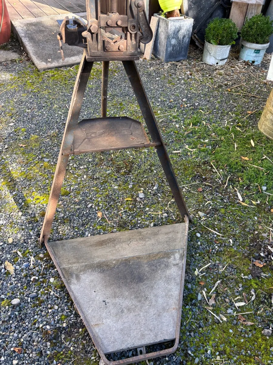 Tools - Image 1