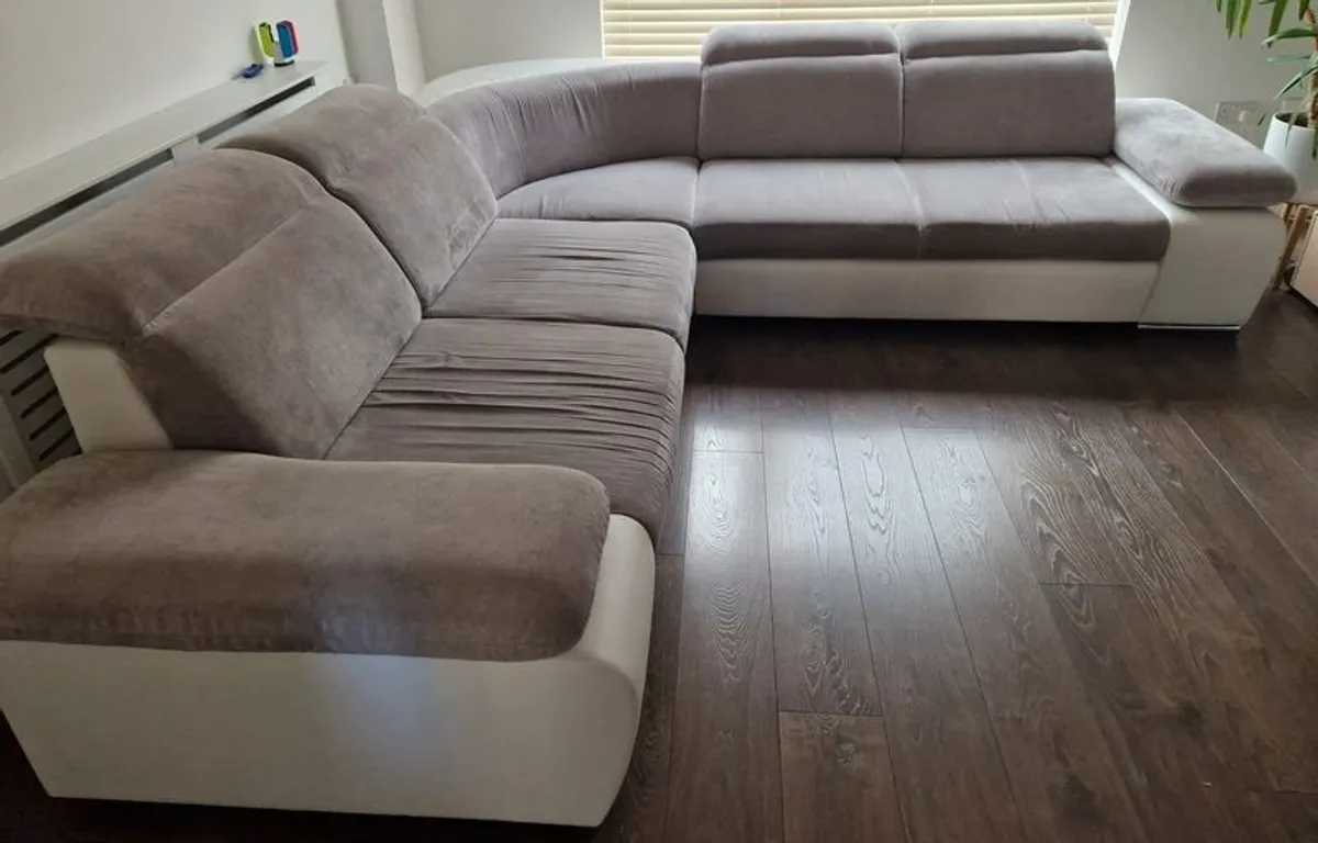 Corner Sofa bed with storage - Image 1