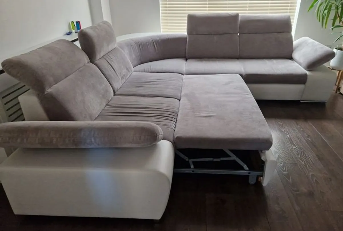 Corner Sofa bed with storage - Image 2