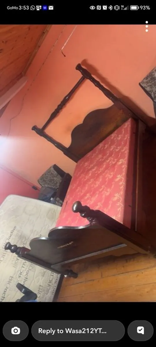 Vintage Mahogany Bed Frame 4'6" - Image 2