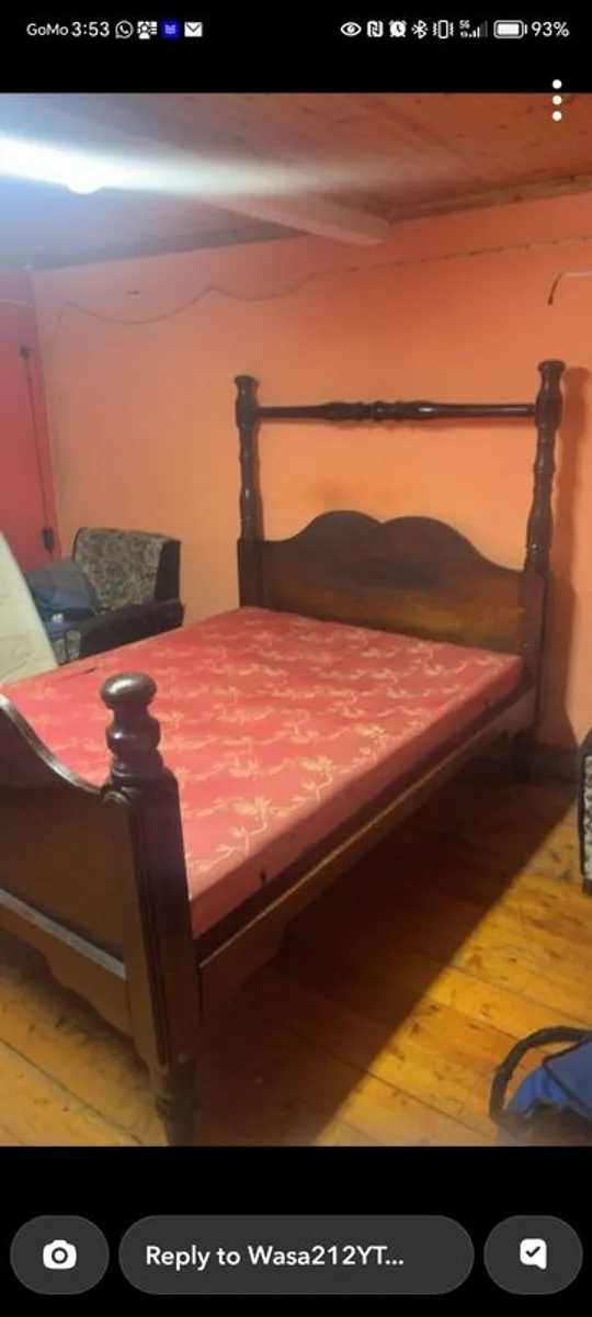 Vintage Mahogany Bed Frame 4'6" - Image 1