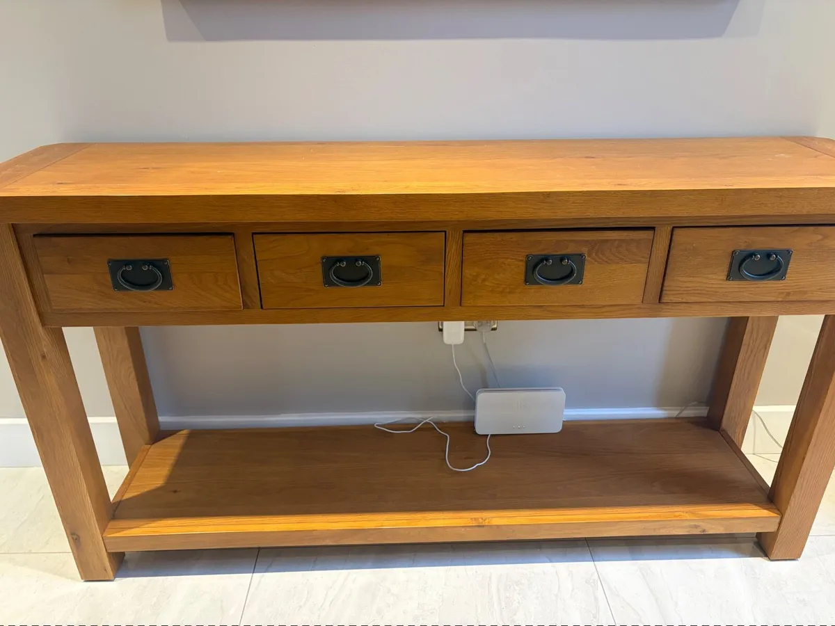 Console table - Image 1