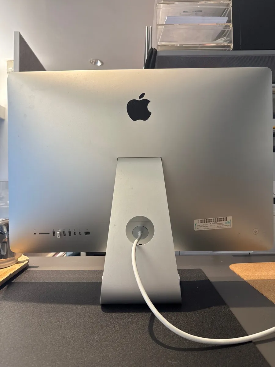 Apple iMac 27” 1TB SSD Upgrade, 16Gb RAM - Image 2