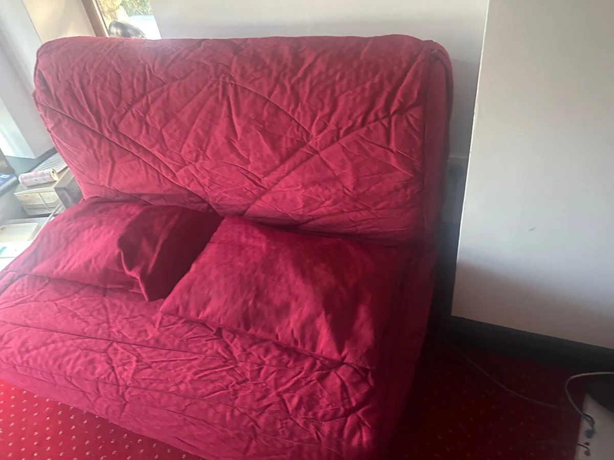 Futon couch bed - Image 1