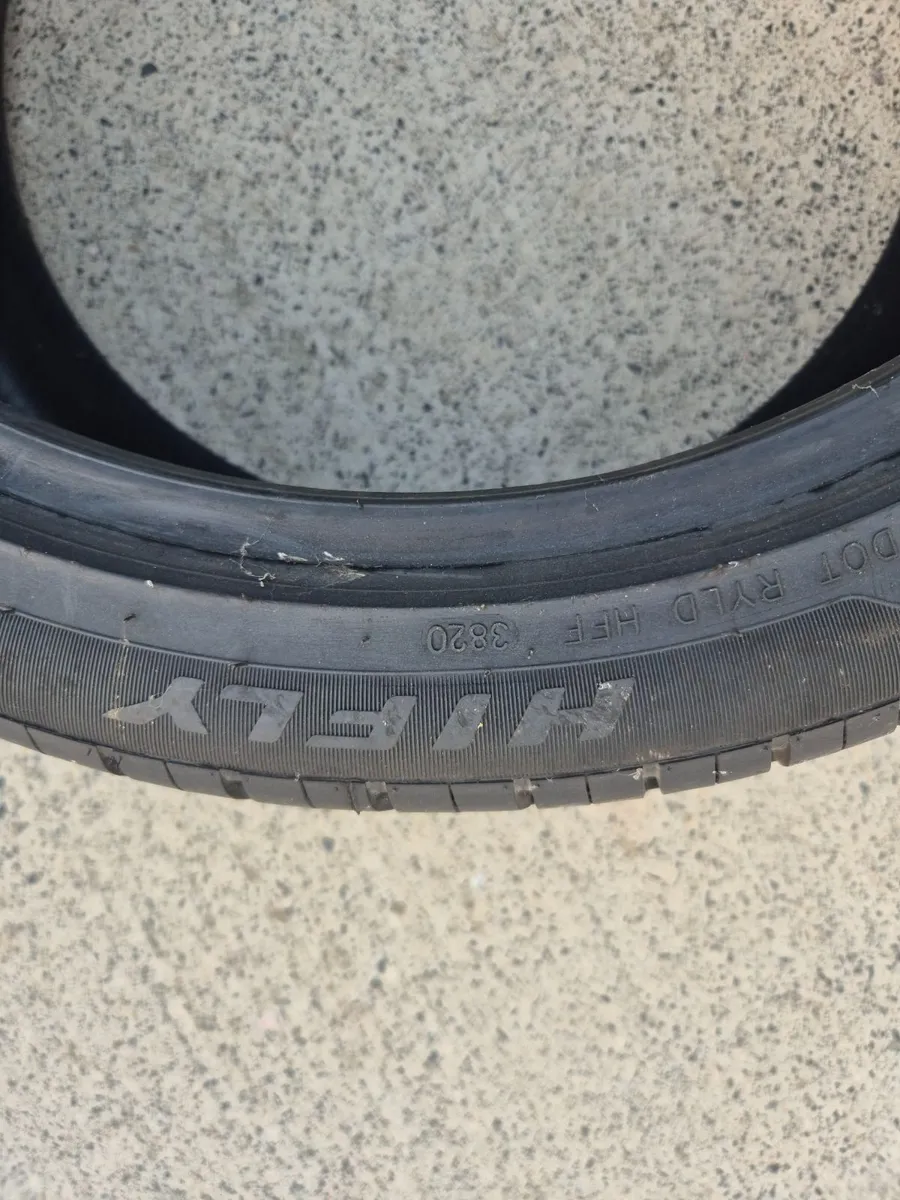 Tyre - Image 2