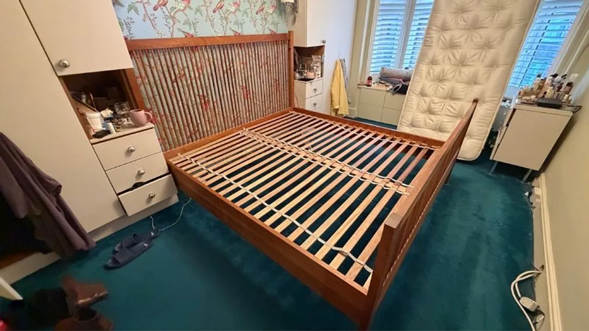 bed - Image 1
