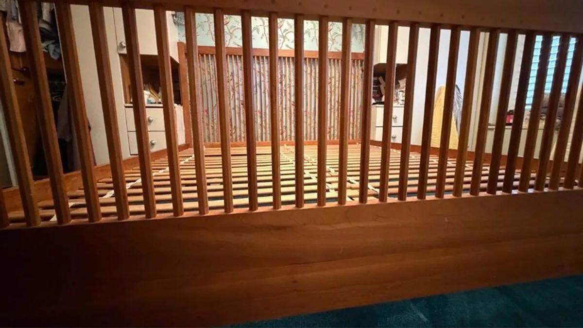 bed - Image 3