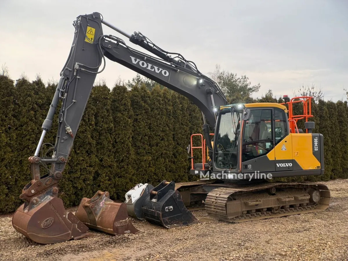 Wanted 13/14 Ton excavator Case,Kobelco,Volvo etc - Image 1