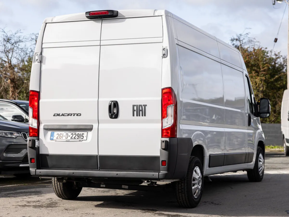 Fiat Ducato 35 L3H2 2.2 140HP TECNI - Image 4
