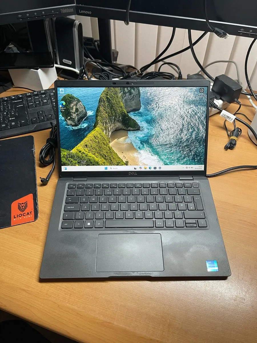 Dell laptop i7 pro 16/512 Windows 11 pro - Image 1