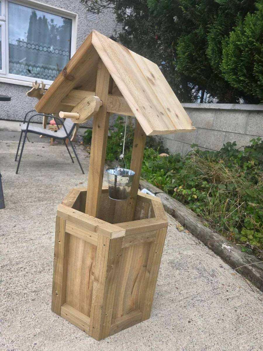 Wishing Well Plant box - Image 3