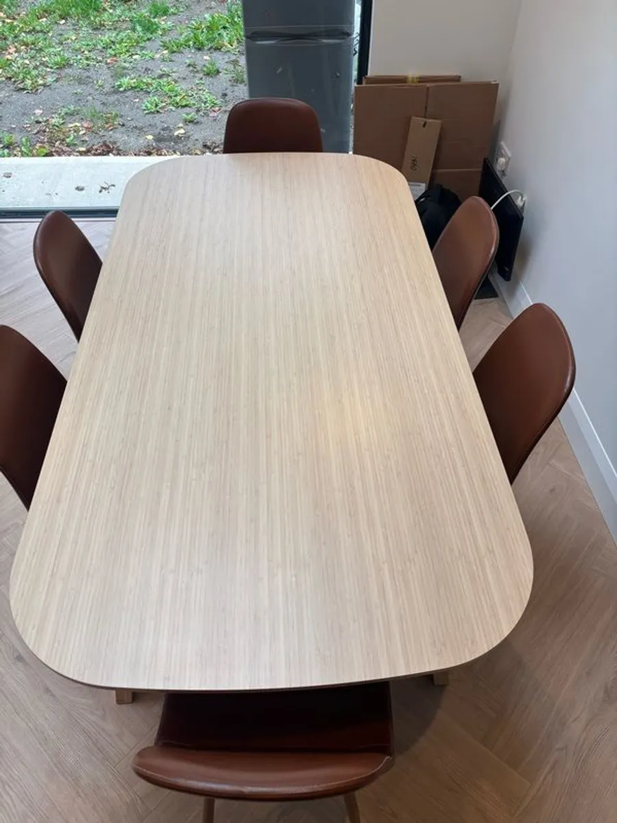 Table and 6 Chairs - Image 3