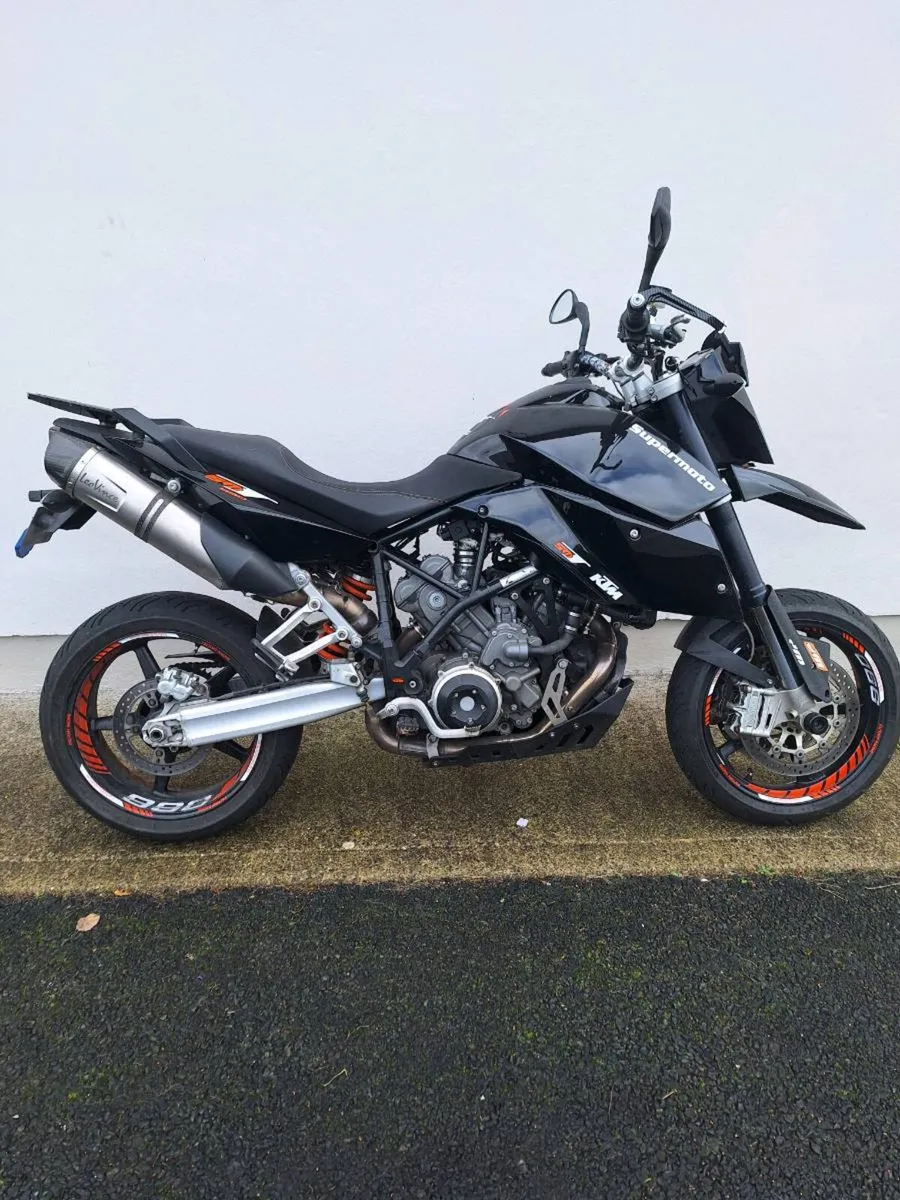 Motorcycle - Image 1