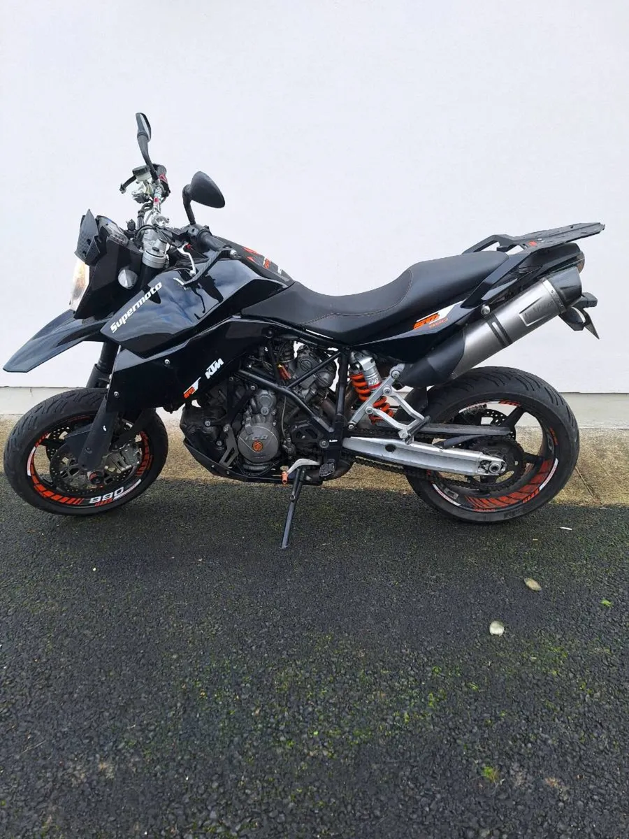 Motorcycle - Image 2
