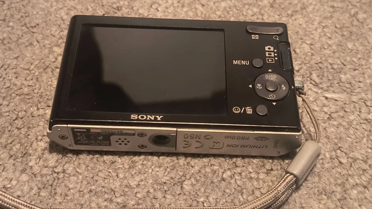 Digital camera Sony Cyber-shot DSC-W180 - Image 3
