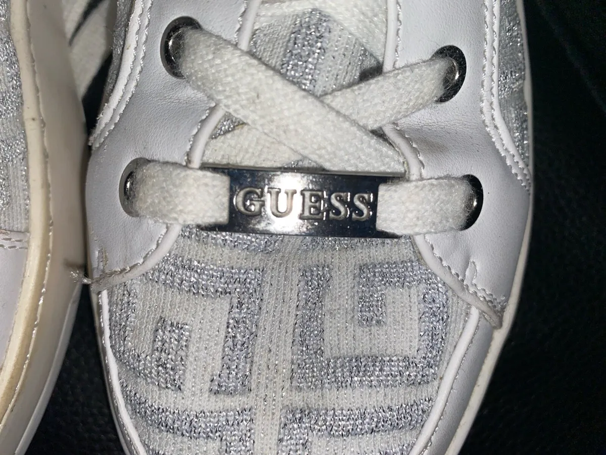 Guess High-Top Trainers, Size 10M - EU 43 - Image 1