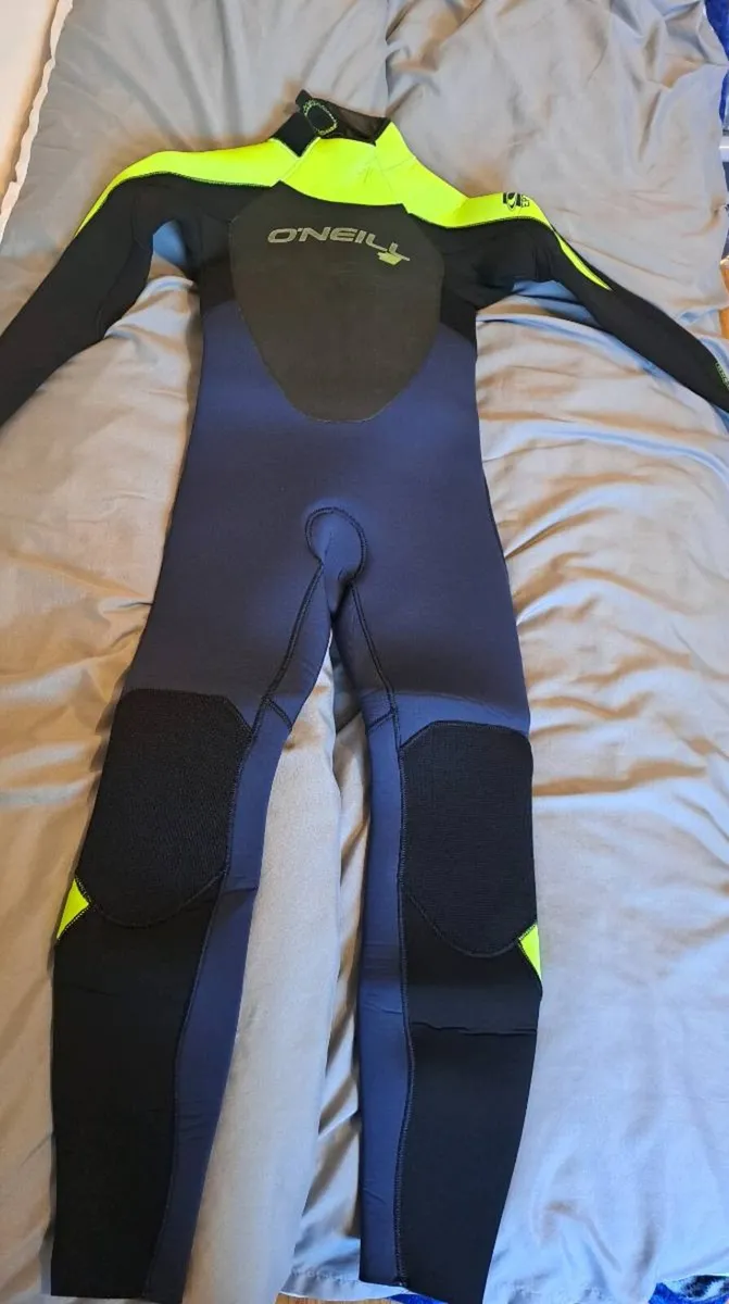 Wetsuit - Image 4