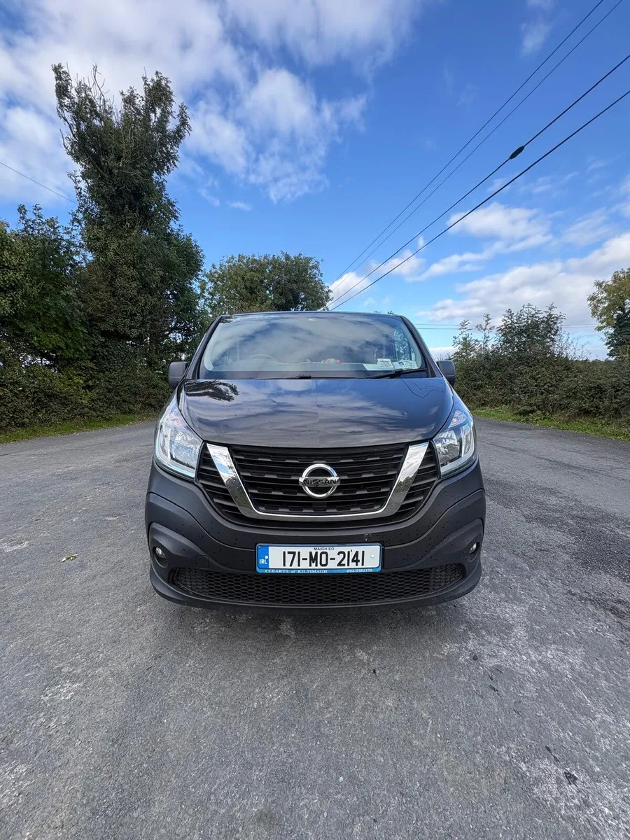 Crewcab Nissan nv 300 - Image 3