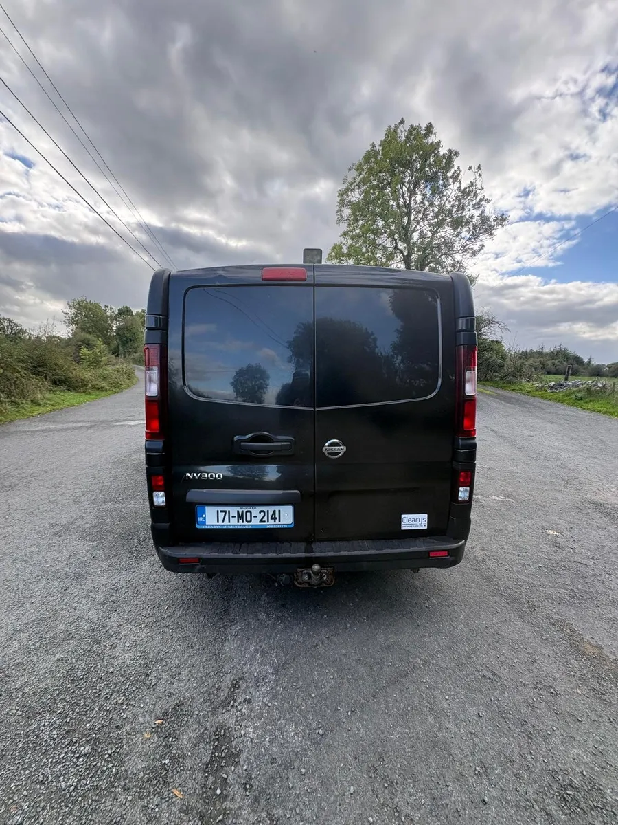 Crewcab Nissan nv 300 - Image 4