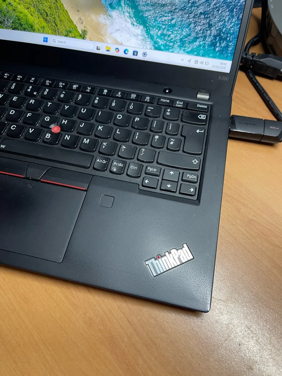 Lenovo i5 pro 16/256 win 11 pro Touchscreen - Image 2