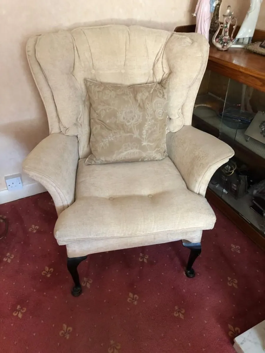 Armchairs, Queen Ann - Image 2