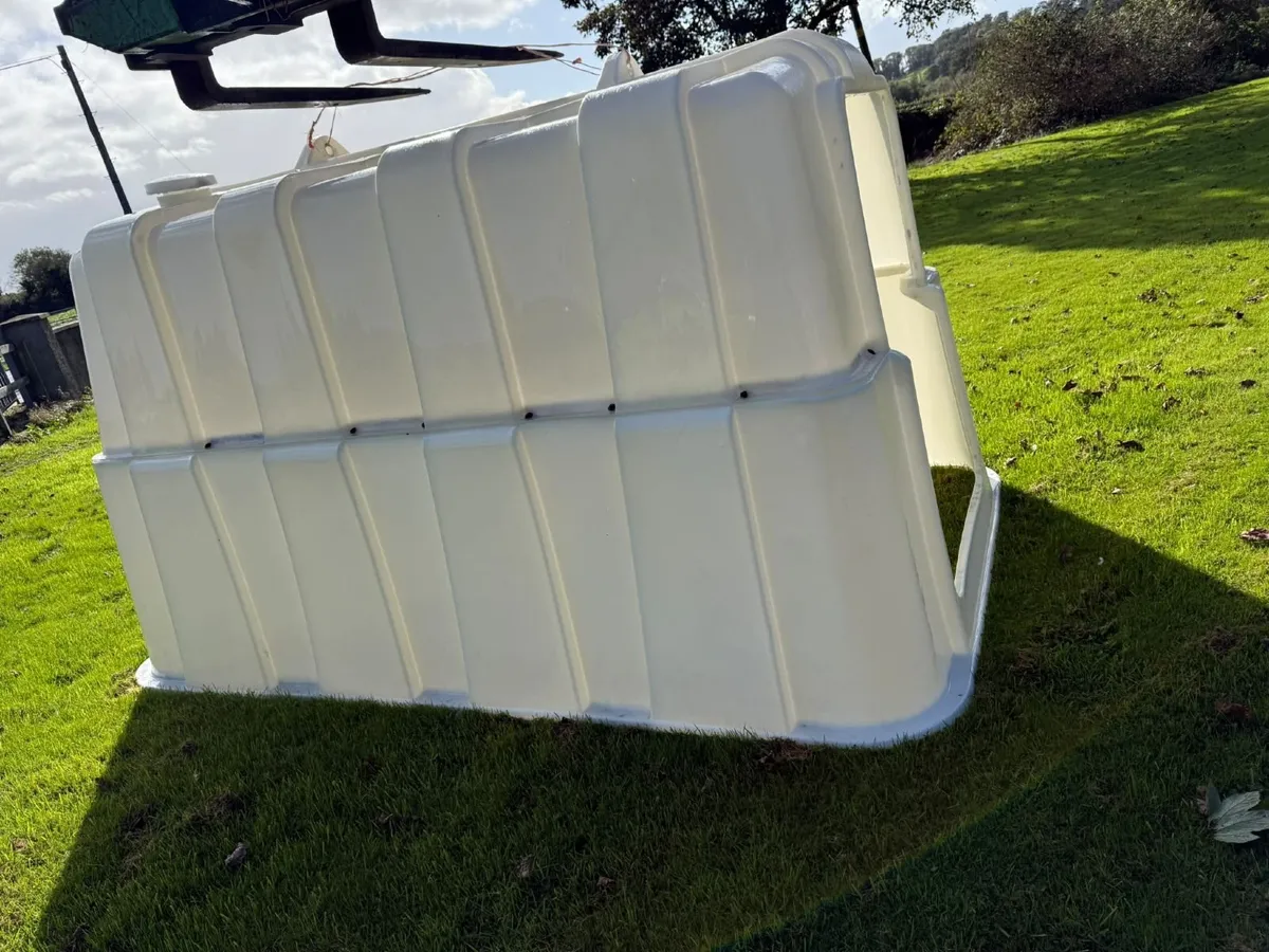 Calf hutch - Image 4